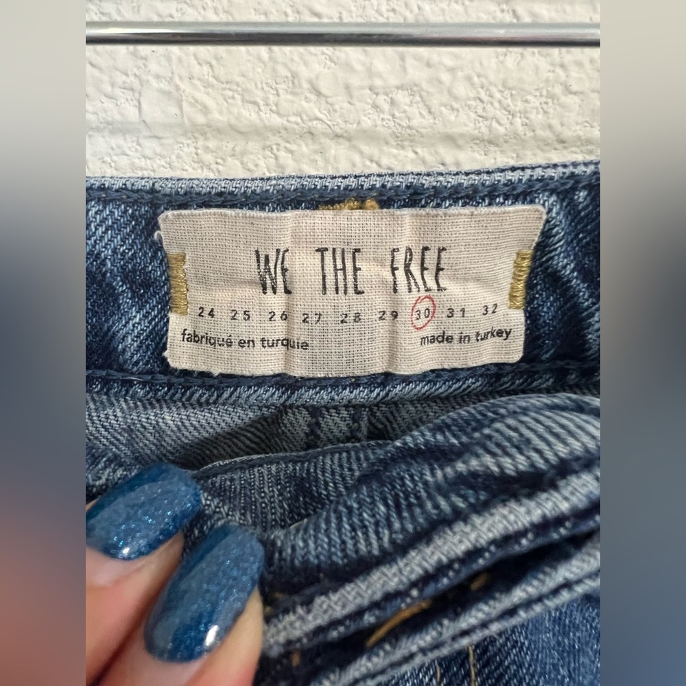 We The Free by Free People Denim Jean Skirt Size 30 Frayed Hem - Picture 5 of 7